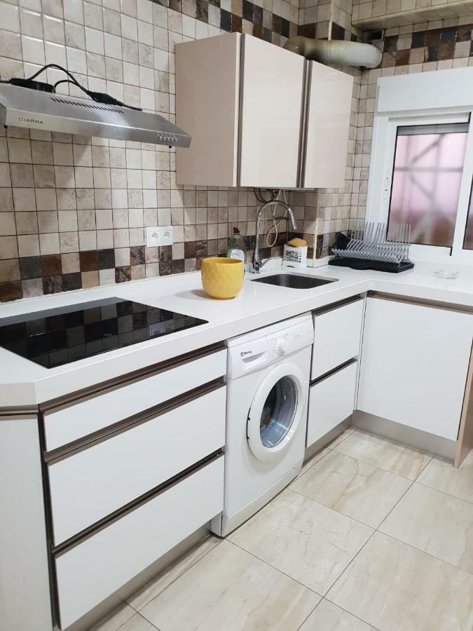 Amazing Frontal Beach Apartment #Traveller'S Awards2023 Cadiz Bagian luar foto